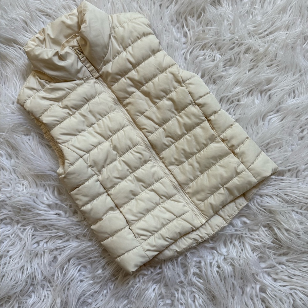 Old Navy Cream Quilted Vest with Diamond Pattern